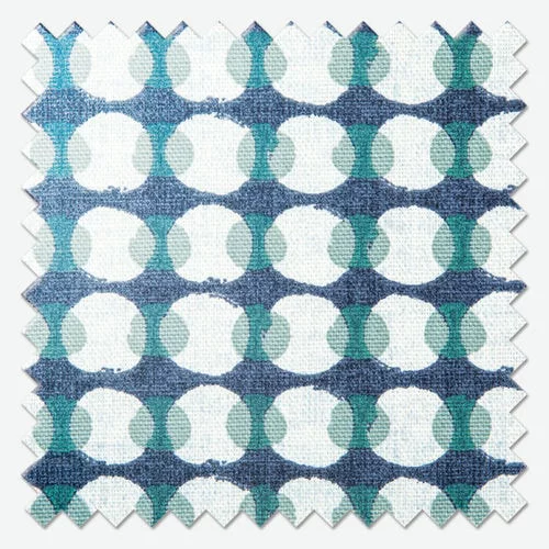https://postmyblinds.co.uk/hub/blinds/roman-blind/juliet-navy-roman-blind-4.webp