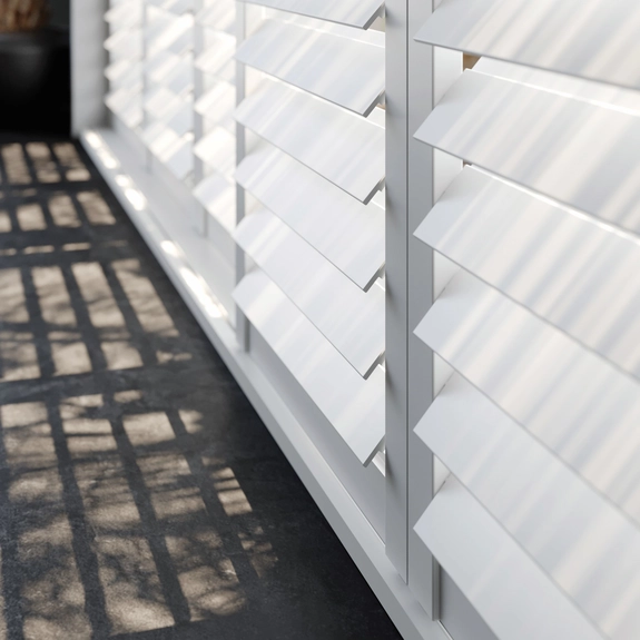 https://postmyblinds.co.uk/hub/blinds/shutter-blind/lantana-silk-white-shutter-blind-4.webp