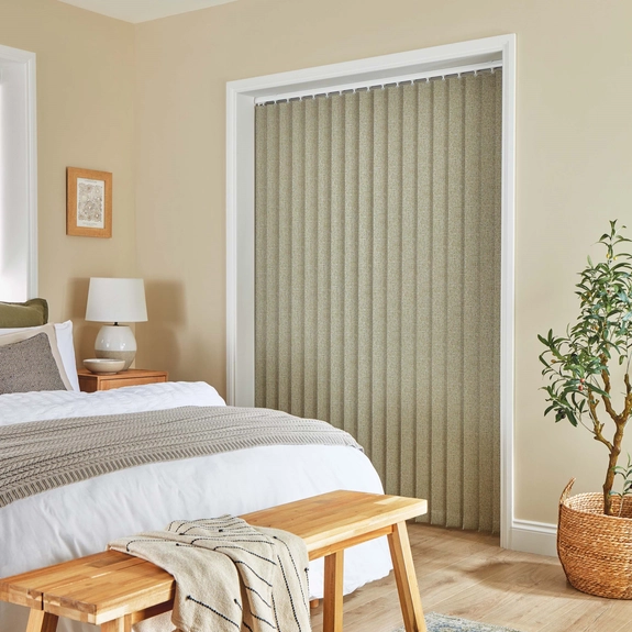 https://postmyblinds.co.uk/hub/blinds/vertical-blind/matrix-blackout-reed-vertical-blind-3.webp